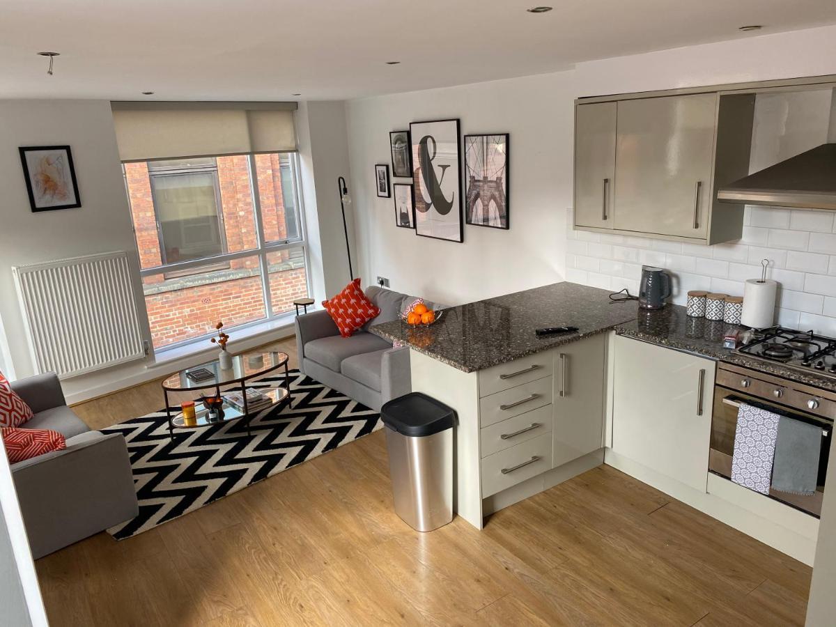 Central Leeds Townhouse With Private Roof Garden Sleeps 4 Esterno foto