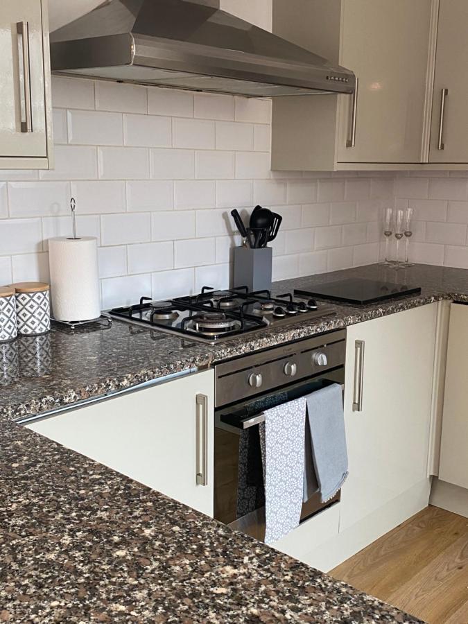 Central Leeds Townhouse With Private Roof Garden Sleeps 4 Esterno foto