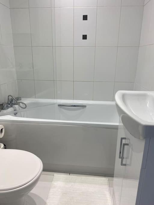 Central Leeds Townhouse With Private Roof Garden Sleeps 4 Esterno foto