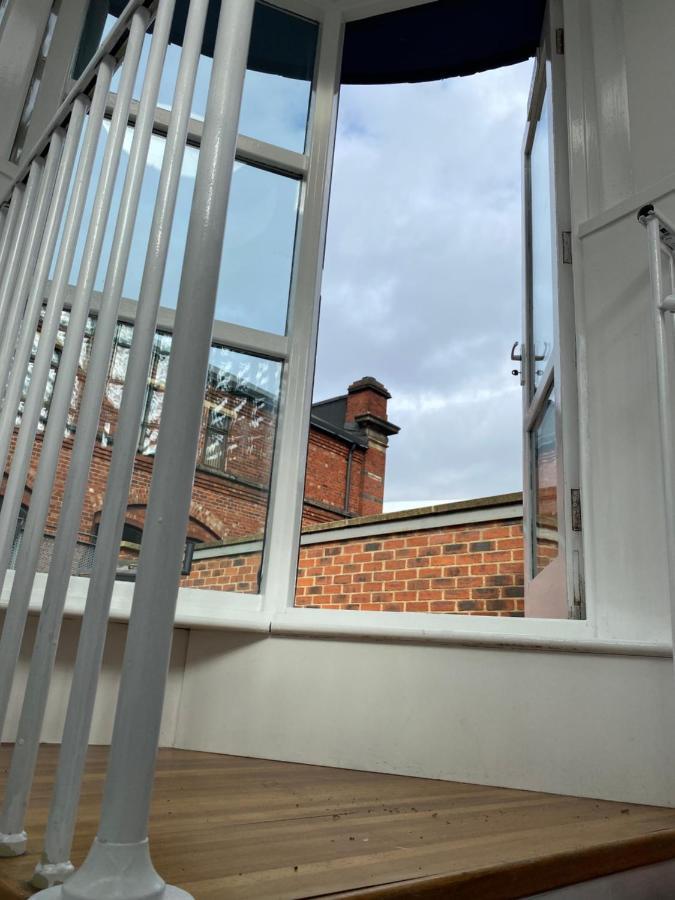 Central Leeds Townhouse With Private Roof Garden Sleeps 4 Esterno foto
